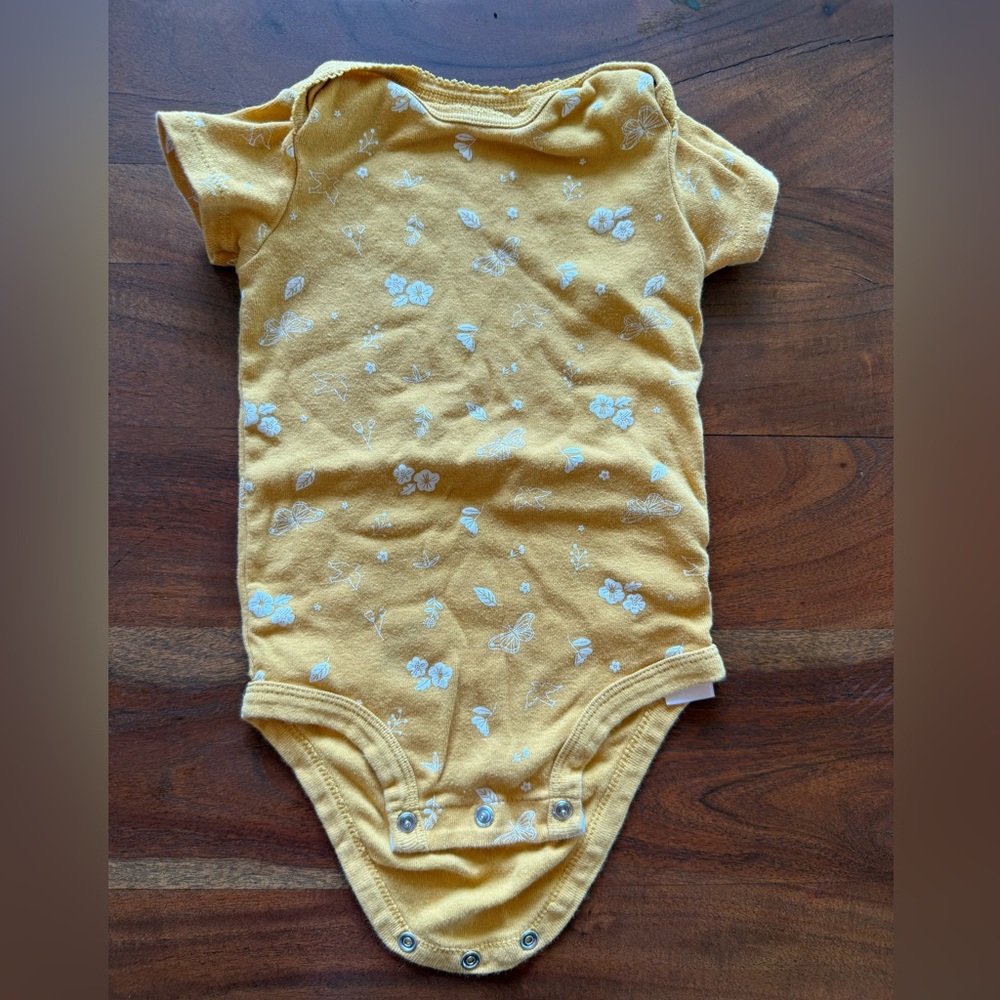 Carters 12m onesie